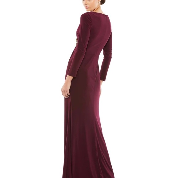 Mac Duggal 67848 NWT FAUX WRAP LONG SLEEVE GOWN W/ APPLIQUÉ DETAIL - Picture 3 of 7